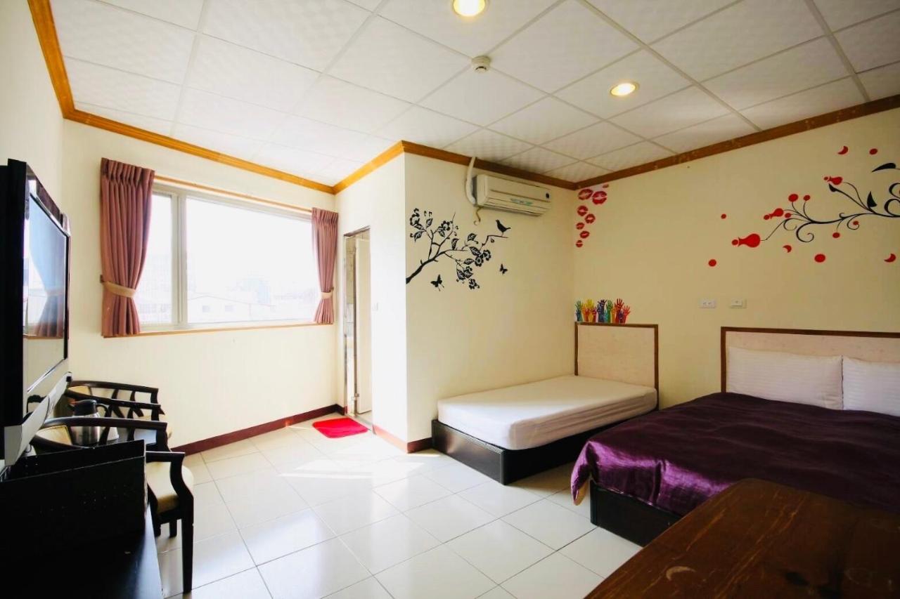 Sunmoonlake Sunflower House Yuchi Buitenkant foto