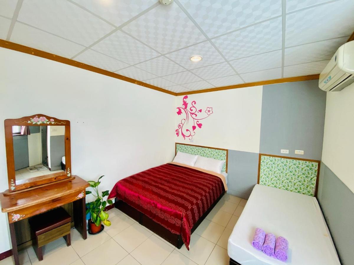 Sunmoonlake Sunflower House Yuchi Buitenkant foto